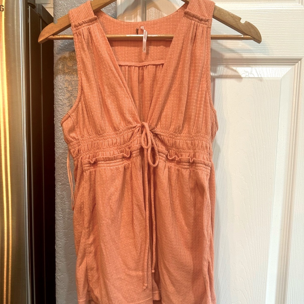 Free people top small